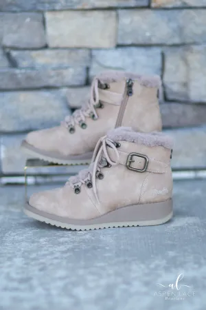 Blowfish Clove Boots (Almond)