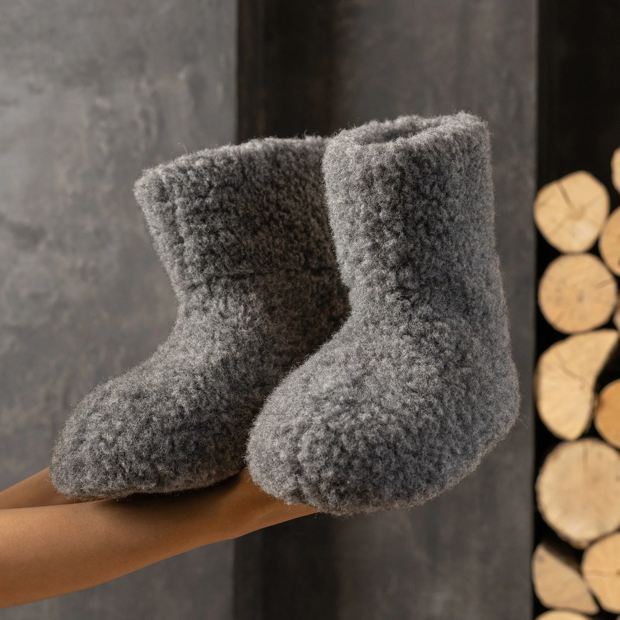 MENIQUE Women's Fleece Bootie Slippers Dark Gray