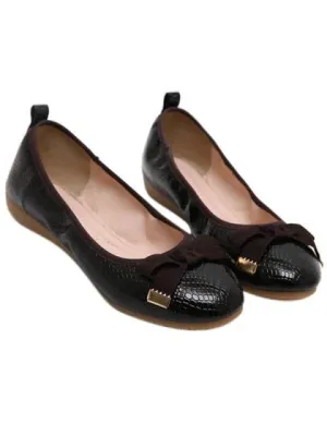 Noble Bowknot and Embossing Design Women's Flat Shoes